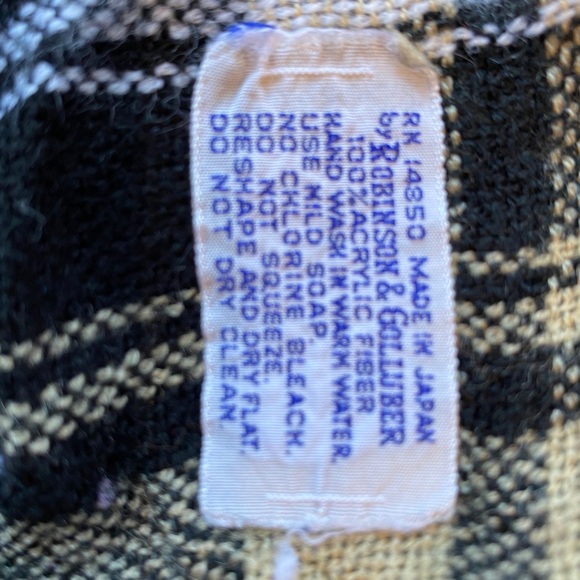 Scarf with Frayed Fringe - Picture 3 of 3